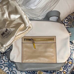 Coach White and Gray Leather shoulder bag Sleek Design